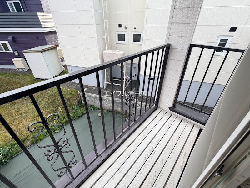 里塚1-2　戸建 ベランダ