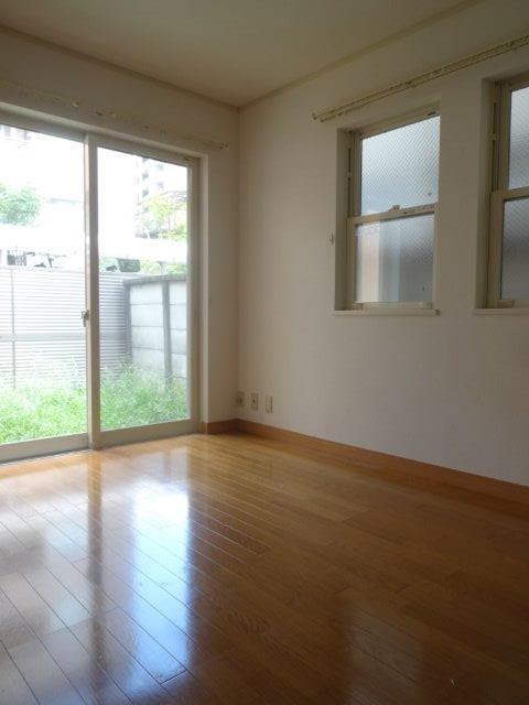 コーラルコート リビング