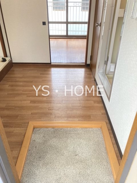 シティハイムカヤマ 玄関