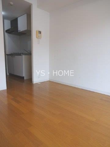 JINAI RESIDENCE リビング