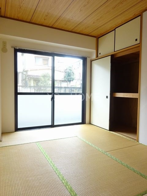 ベッドルーム