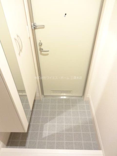 ブラン・ノワール 玄関