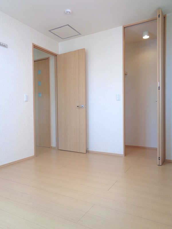 その他27