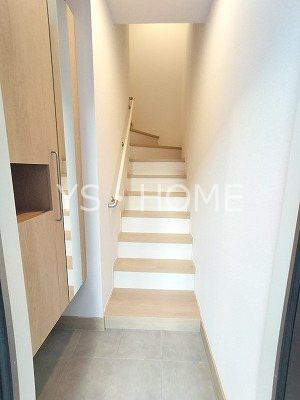 セレスティア中町 玄関