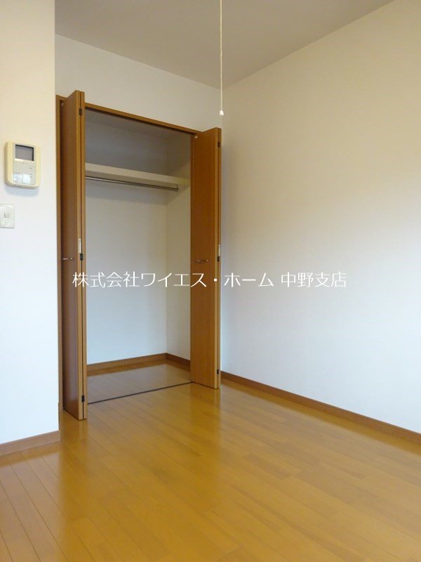 ベッドルーム
