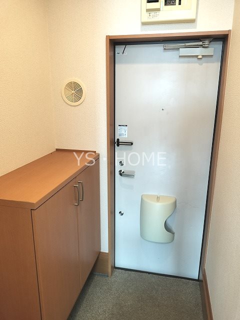 カーサフォレスタ 玄関