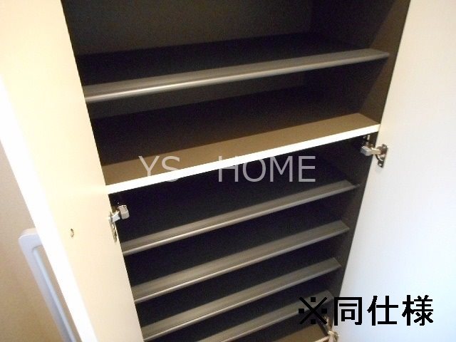 ノール　ペシェール 玄関