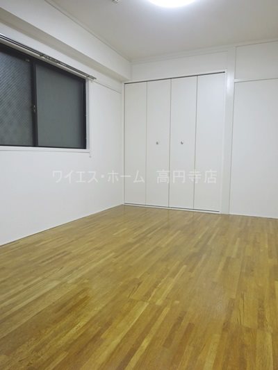 ベッドルーム