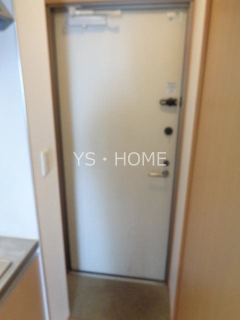 プラム　 玄関