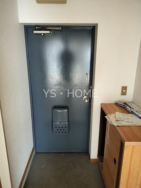 チェリーマンション 玄関