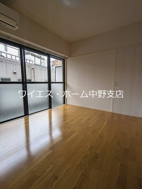 ベッドルーム
