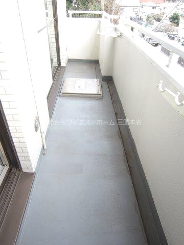 清水マンション ベランダ