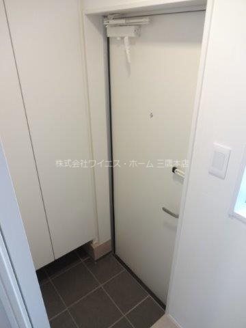 ジェノバ 玄関