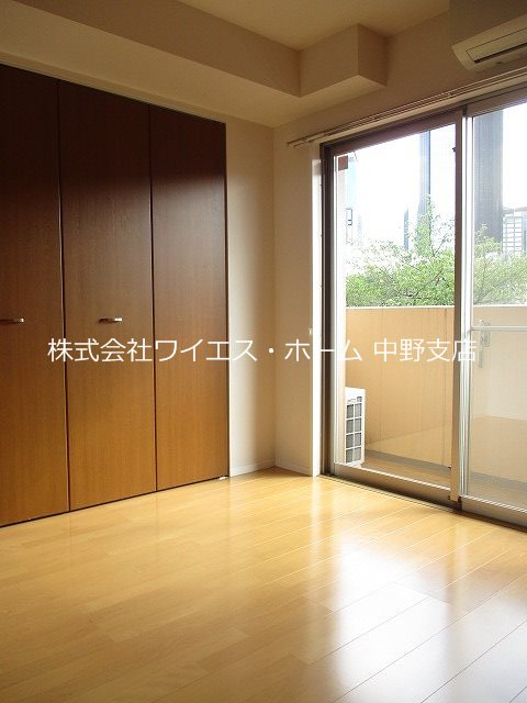 ベッドルーム
