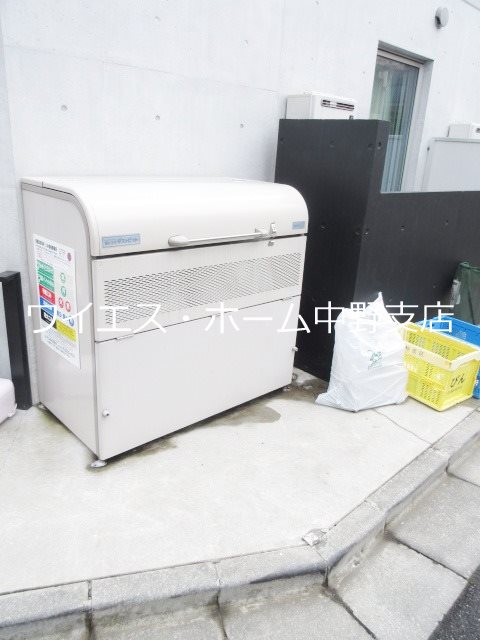 その他8