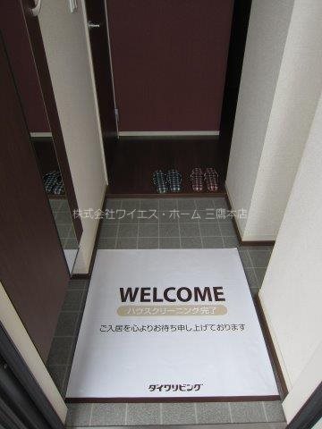 シャン・ド・フルール 玄関