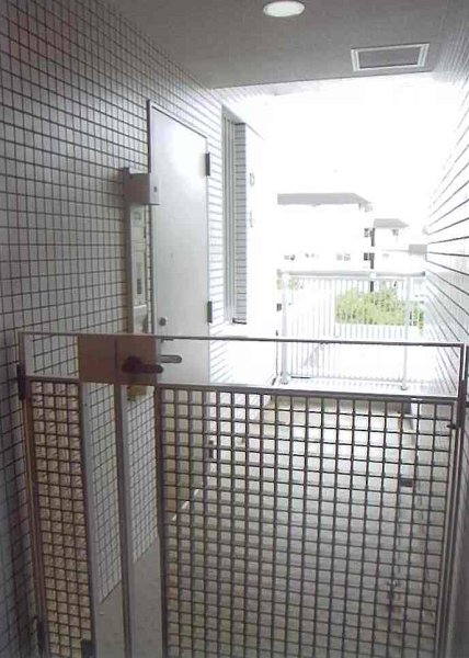 フィオレンテ小金井　 玄関