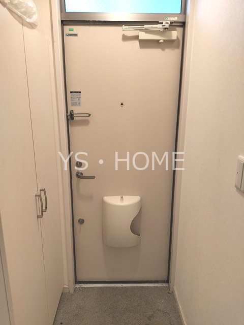 プレシャス小金井 玄関