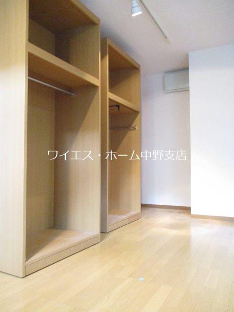 ベッドルーム