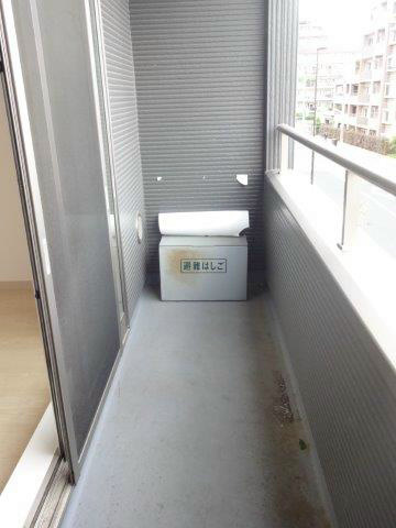 ONZ ベランダ