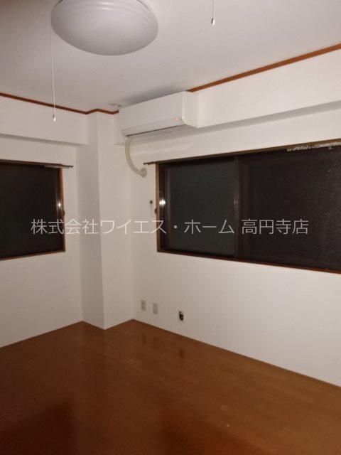 ベッドルーム