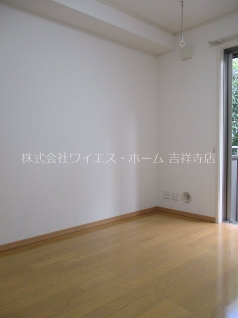 ベッドルーム