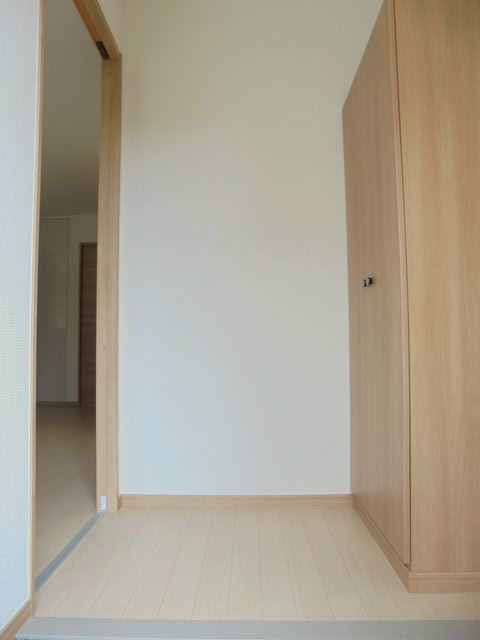 ブライトビラ 玄関