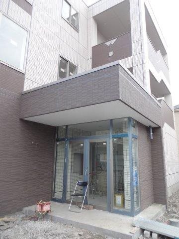 メゾン・シャルマン 玄関