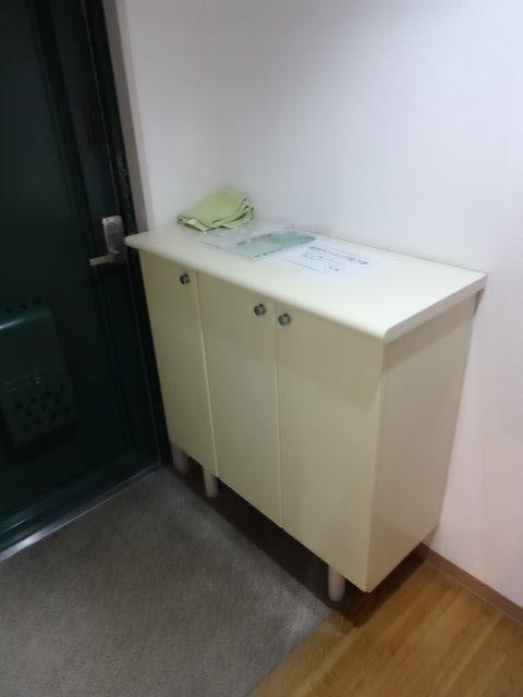 COURT INTERNATIONAL 玄関