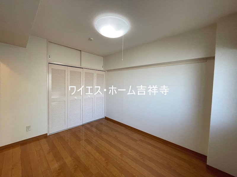 ベッドルーム