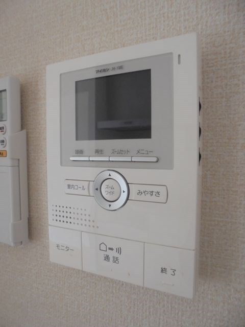 ウィット　オザキ  その他3