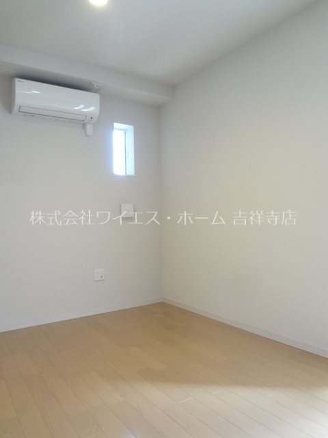 ベッドルーム