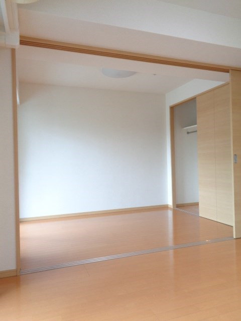 ベッドルーム