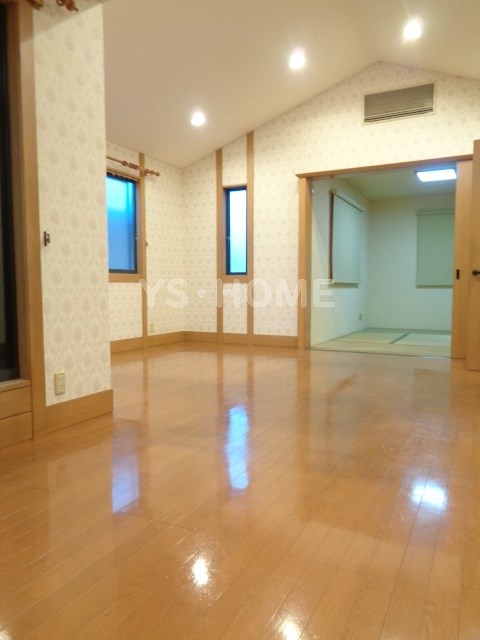 清水１丁目戸建 リビング