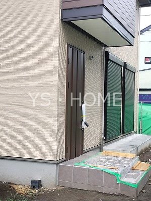 小金井市東町3丁目戸建 玄関