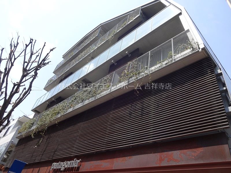 NEST  外観