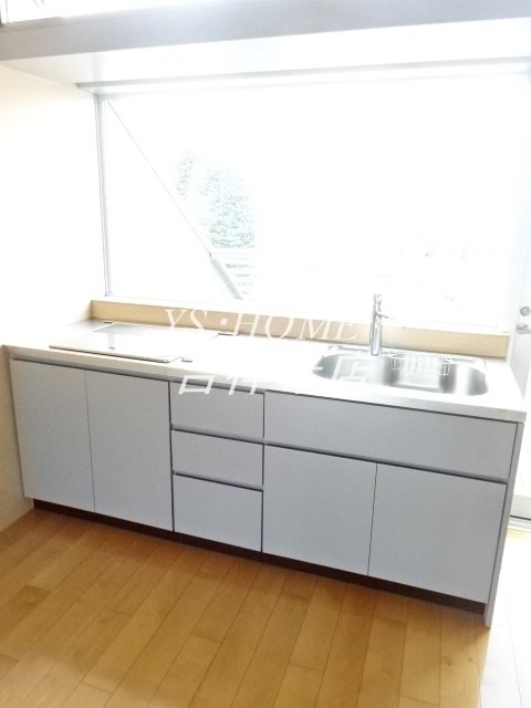 NEST  キッチン