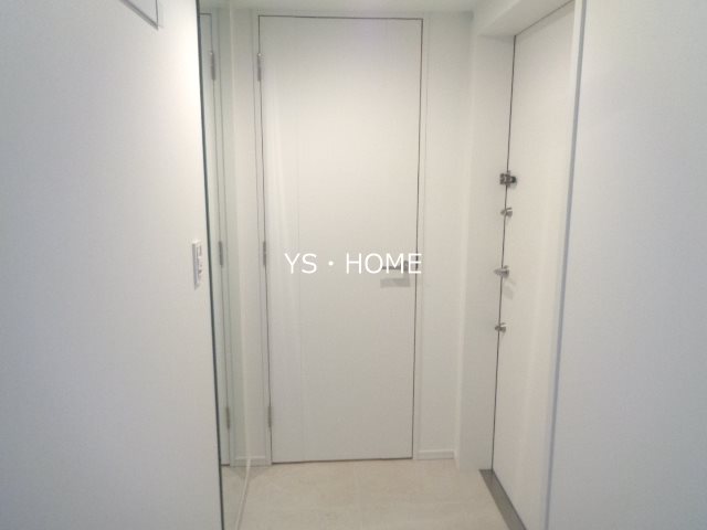WORLD TOWER RESIDENCE 玄関