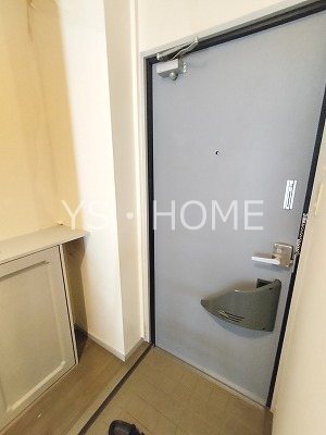 メープルハウス 玄関