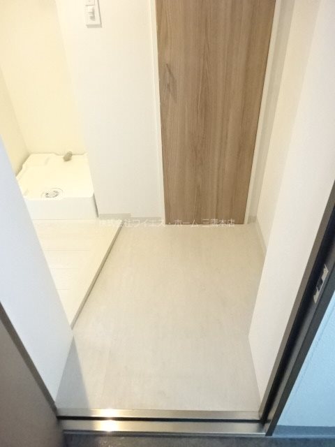 アーバンキューブ三鷹 玄関