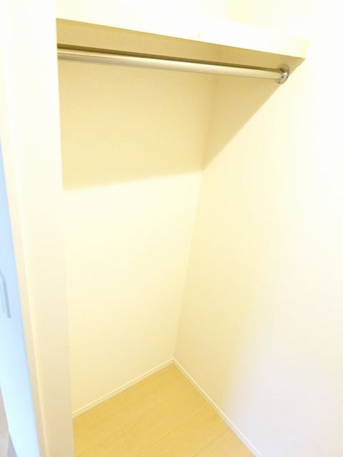 ウィット　オザキ その他2