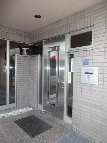 アティカ　小金井 玄関