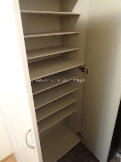 PALWISH三鷹 玄関