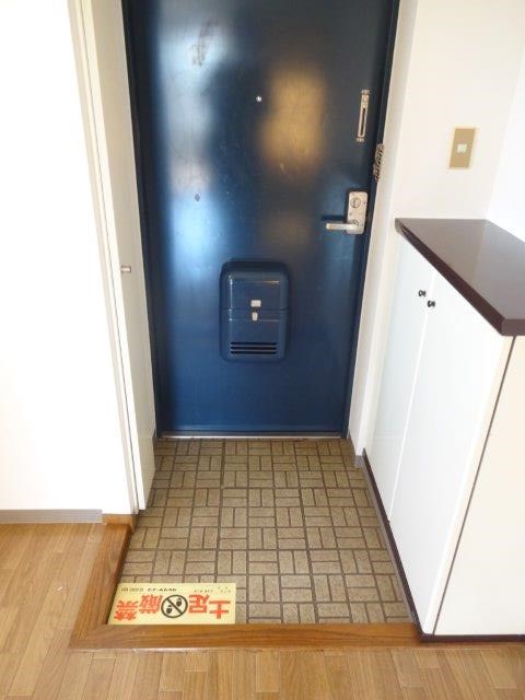 コーポ花水木 玄関