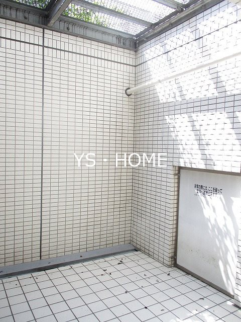 ルーブル中野弥生町  ベランダ