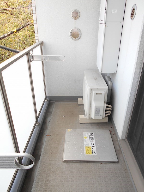 エスティメゾン哲学堂   ベランダ