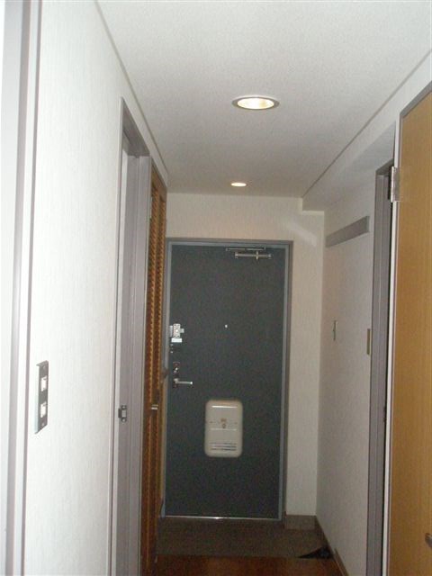 ランドマーク三鷹　 玄関