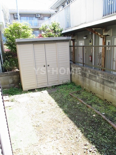 立野町貸家 ベランダ