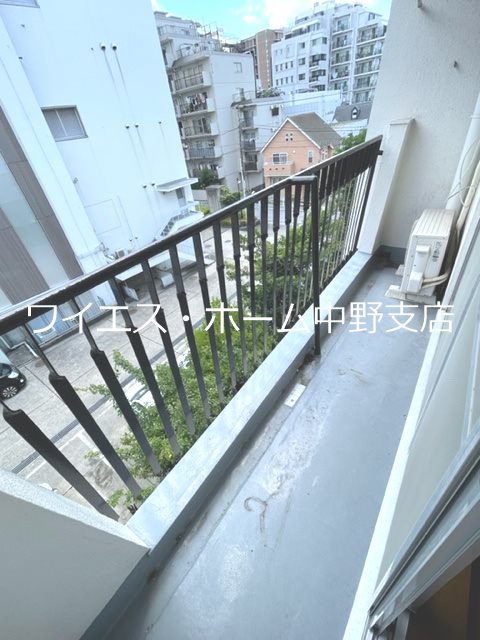 ウィスタリア中野 ベランダ