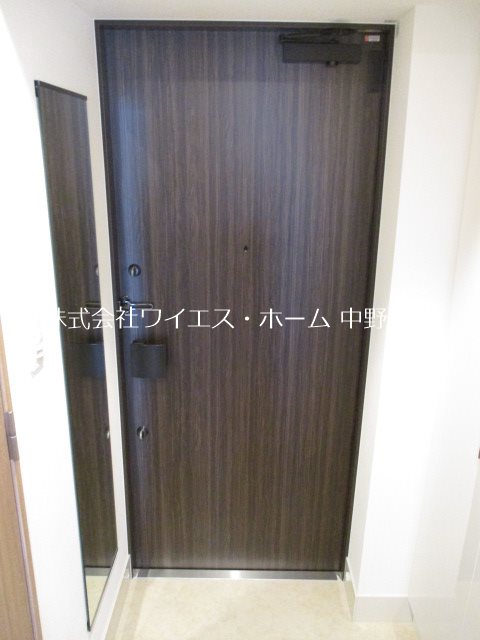 フレンシア高円寺北   玄関